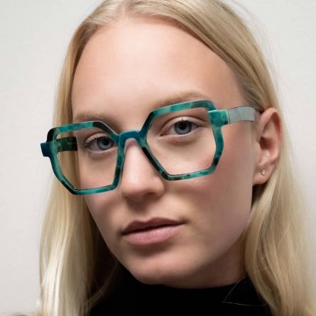 K42 - Reading glasses